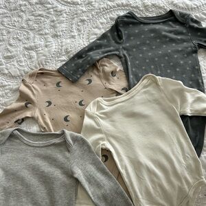 1 Carter's & 3 Cloud Island Baby Bodysuits in Gray and Tan